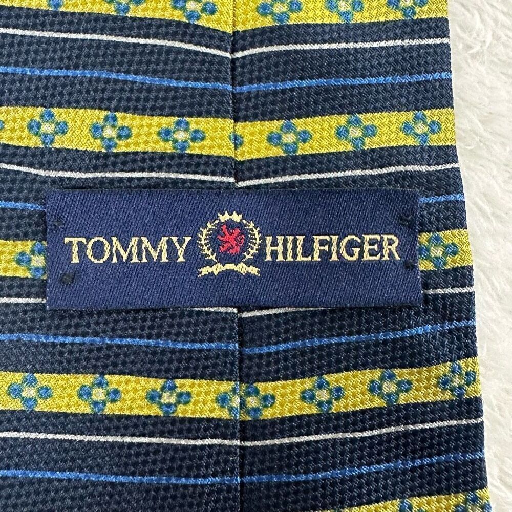 Tommy Hilfiger Men's Italian Silk Necktie Blue And Yellow Eclectic Stripe Floral - Picture 3 of 6